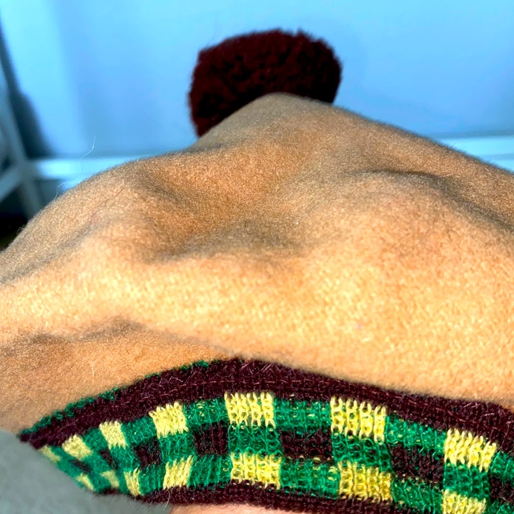 Vintage beige beret with green & brown detail